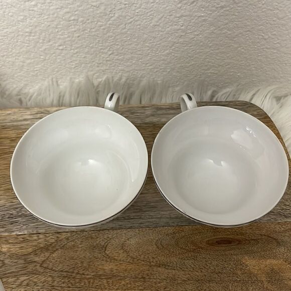 Vintage Sheffield Fine China 2 Tea Cups Classic 501 Pattern - Picture 7 of 8